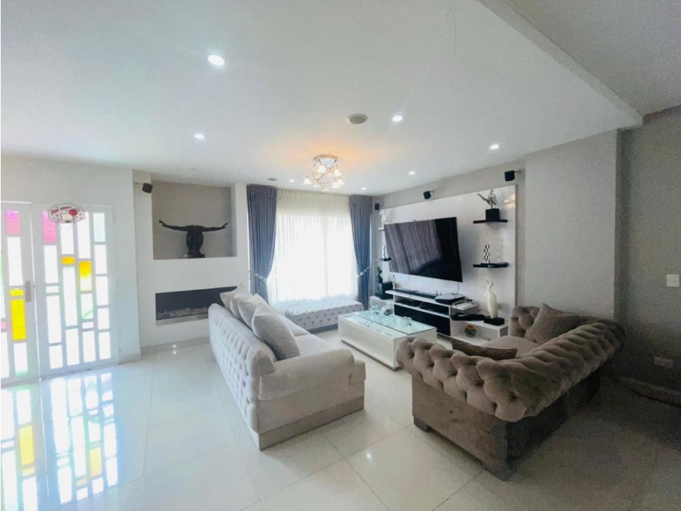 HERMOSA CASA UNIFAMILIAR EN SABANETA LOMA SAN JOSÉ AMPLIA MODERNA — foto 4