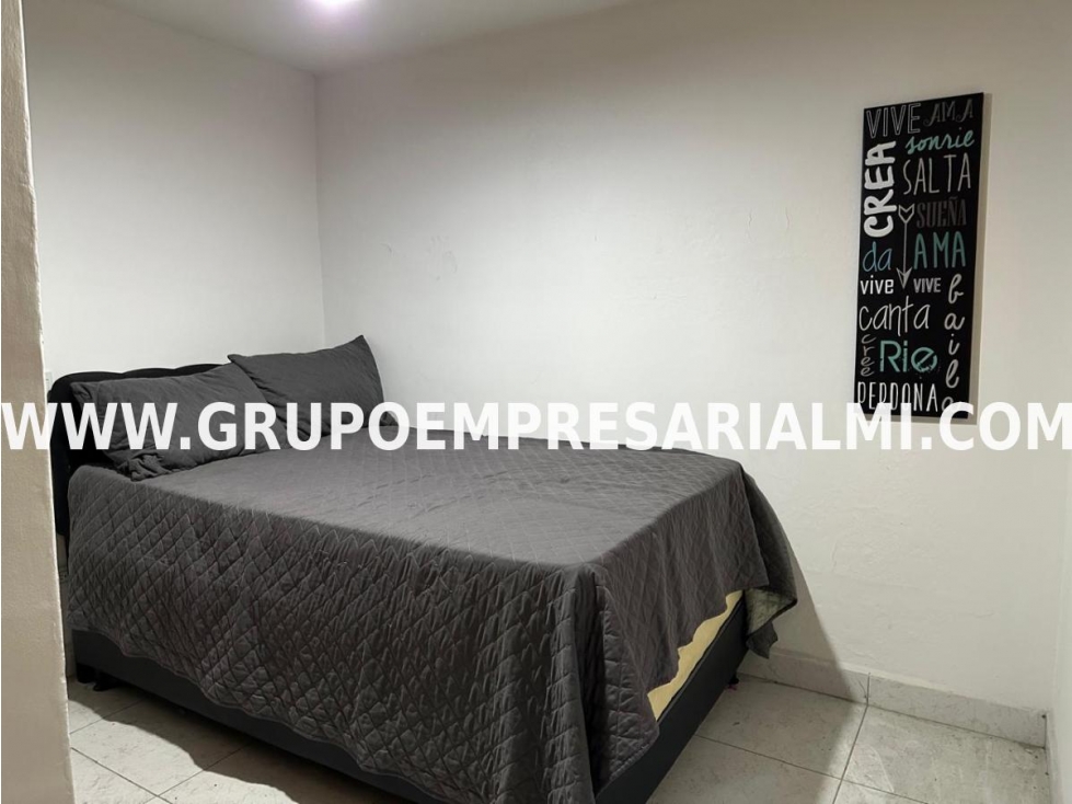 HERMOSA CASA UNIFAMILIAR EN VENTA - SECTOR BELÉN ROSALES COD: 32124 — foto 3