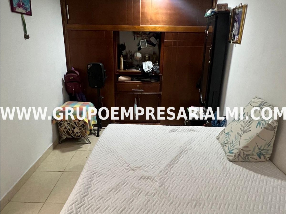 HERMOSA CASA UNIFAMILIAR EN VENTA - SECTOR PAJARITO COD: 30392 — foto 4