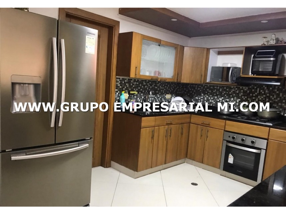 CASA UNIFAMILIAR EN VENTA - SECTOR LAS LOMITAS, SABANETA COD: 26093 - 3