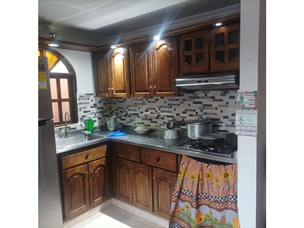 HERMOSA CASA UNIFAMILIAR EN VENTA EN EL BARRIO EL PORVENIR DE RIONEGRO — foto 2