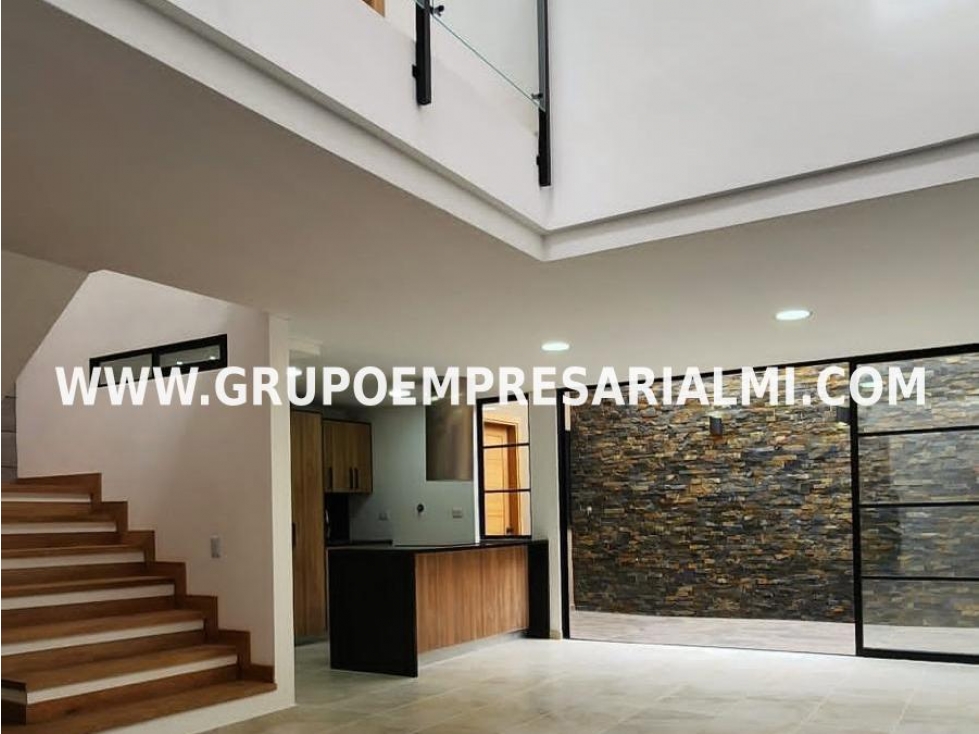 HERMOSA CASA UNIFAMILIAR EN VENTA - SECTOR LA COLOMBIERE COD: 32270 — foto 3
