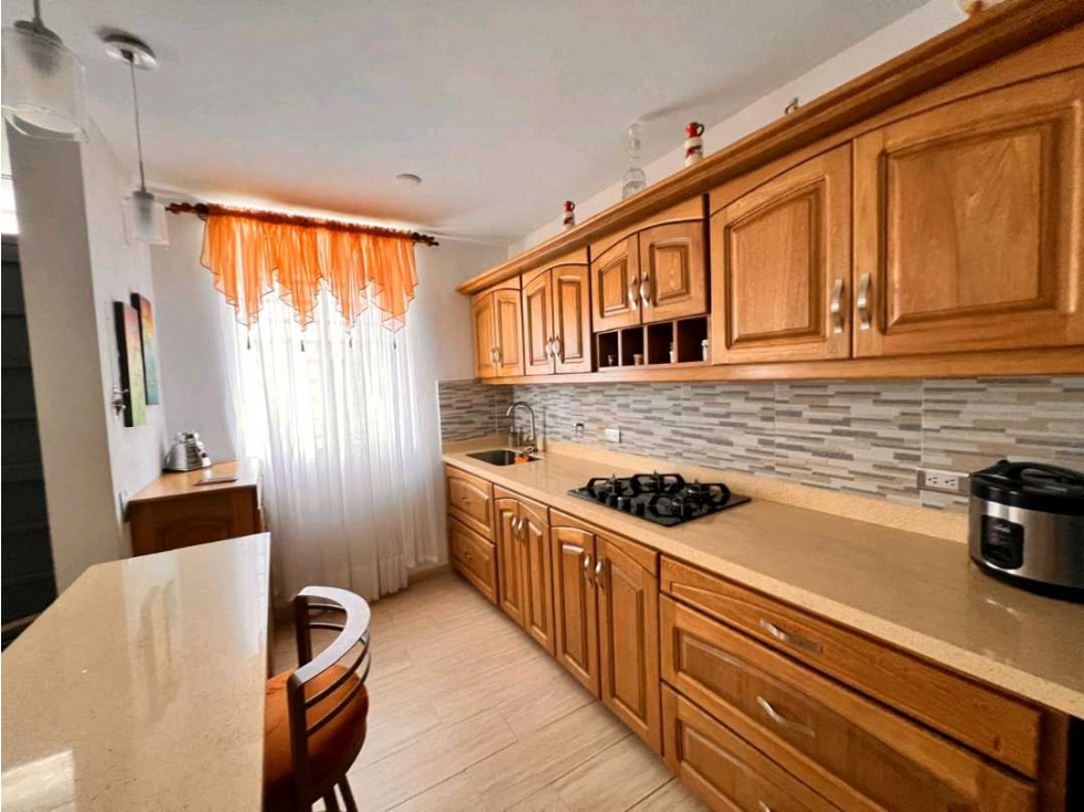 HERMOSA CASA UNIFAMILIAR EN VENTA CON EXCELENTE UBICACION - EL CARMEN. — foto 2