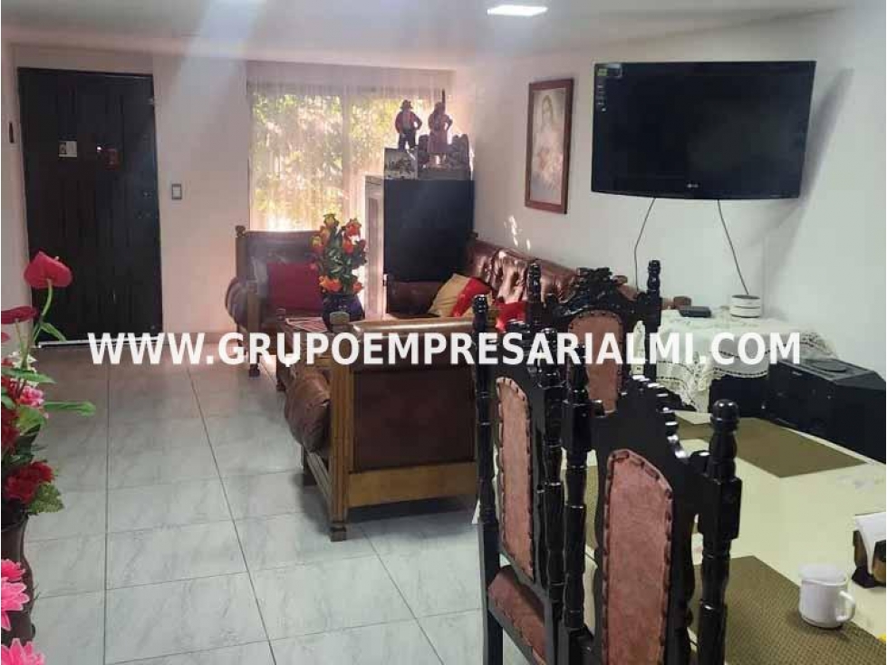 HERMOSA CASA UNIFAMILIAR EN VENTA - SECTOR LOMA LOS BERNAL COD: 33157 — foto 2