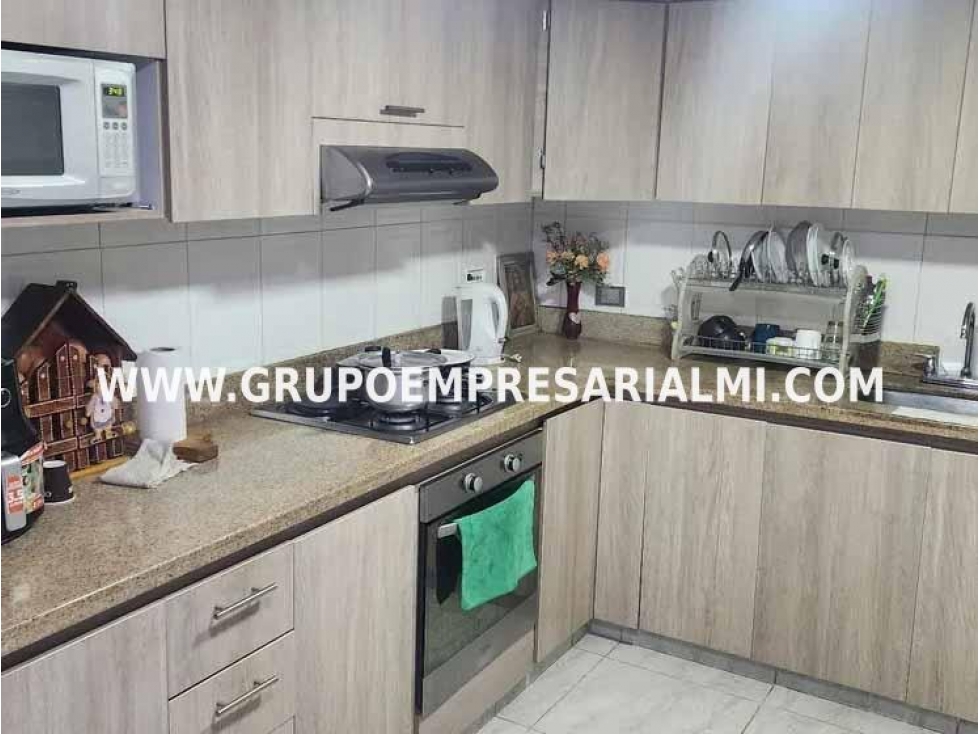HERMOSA CASA UNIFAMILIAR EN VENTA - SECTOR LOMA LOS BERNAL COD: 33157 — foto 5