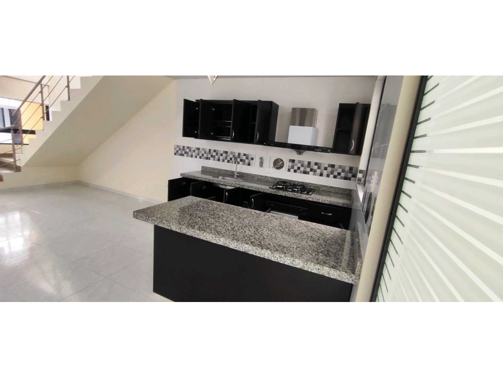 Hermosa casa urbana de 185 M2 en 530 mill negociables en #lamesacund - 3