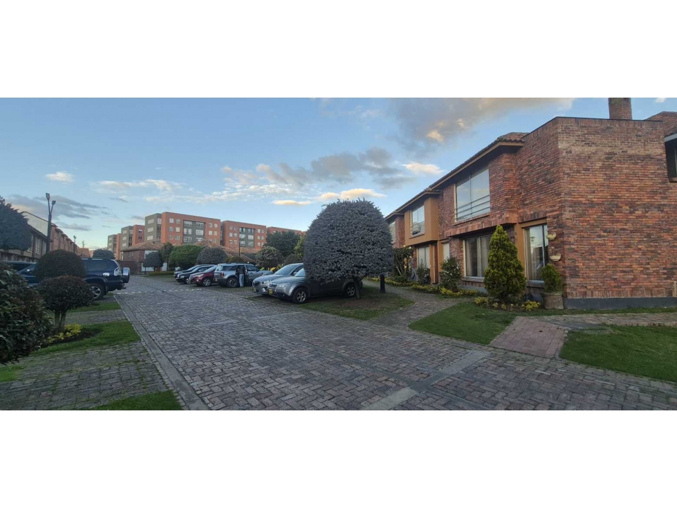 Hermosa casapara venta en Chía