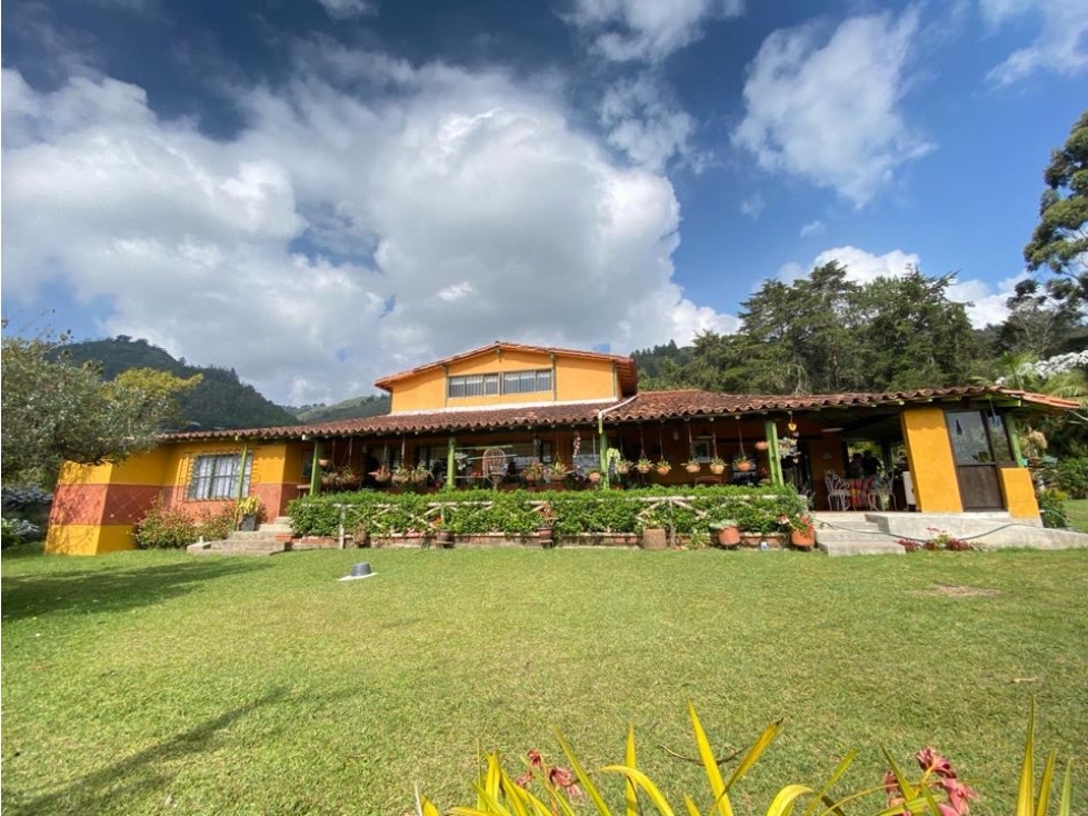 Casa en Arriendo Amoblado en La Ceja