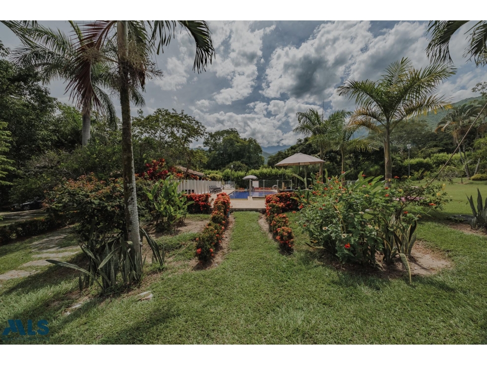 HERMOSA FINCA con múltiples espacios para compart...(MLS#250793) - 3