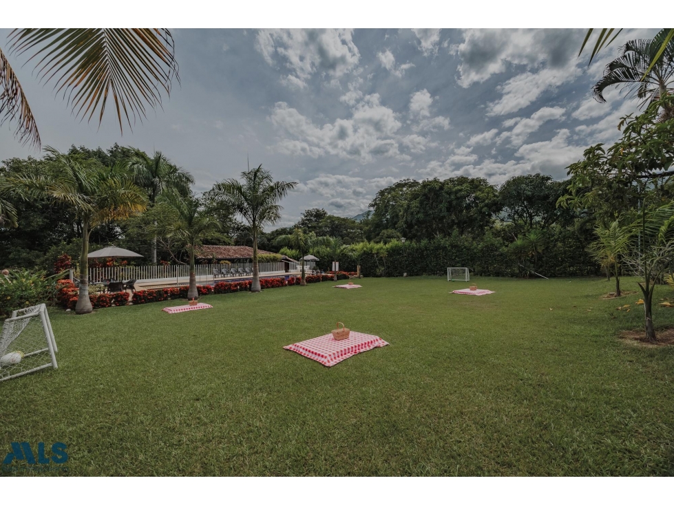 HERMOSA FINCA con múltiples espacios para compart...(MLS#250793) - 4