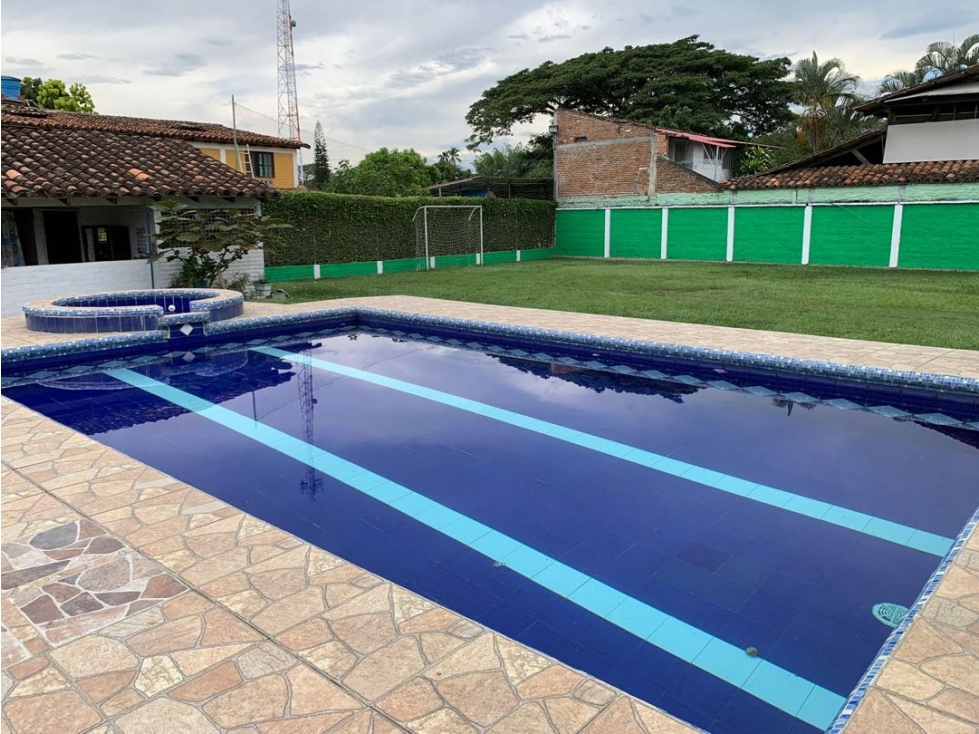 Hermosa finca de 3.600m2 con piscina en venta Rozo Valle Colombia - 1