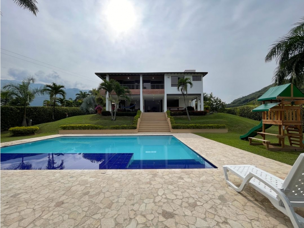 Hermosa finca en San Jerónimo
