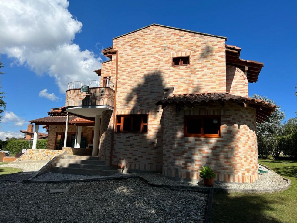 Hermosa finca en unidad cerrada en Llanogrande — foto 3