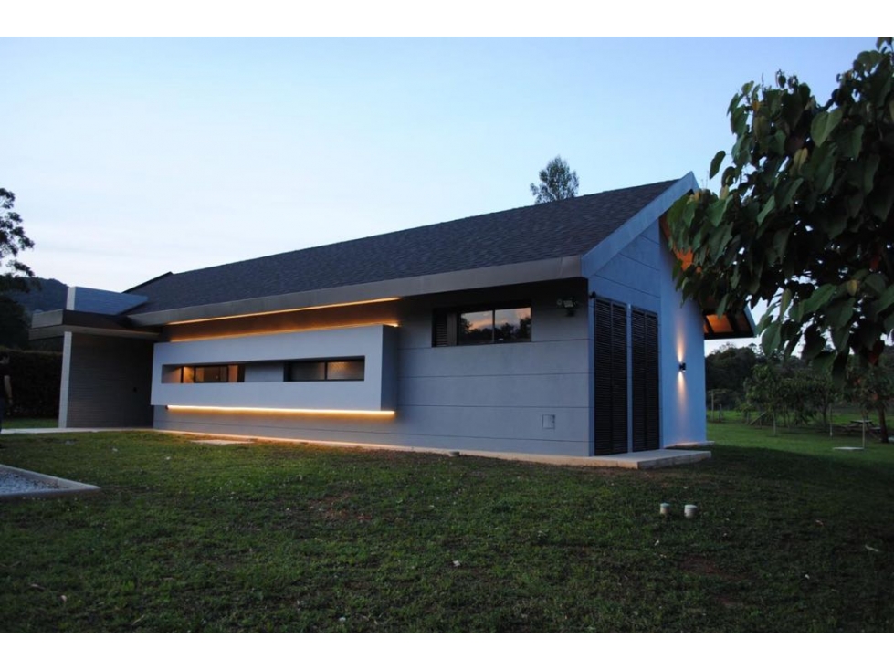 Hermosa finca en venta a 5 minutos de la Ceja en unidad cerrada