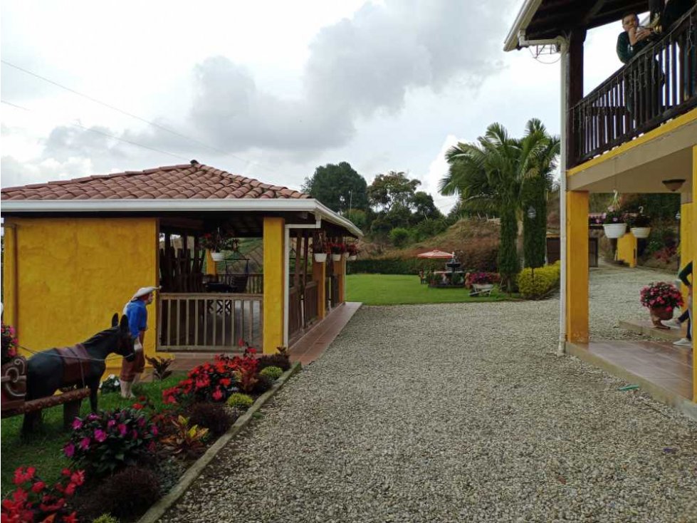HERMOSA FINCA EN VENTA CON CABALLERISAS Y PRECIO - MARINILLA ANTIOQUIA — foto 5