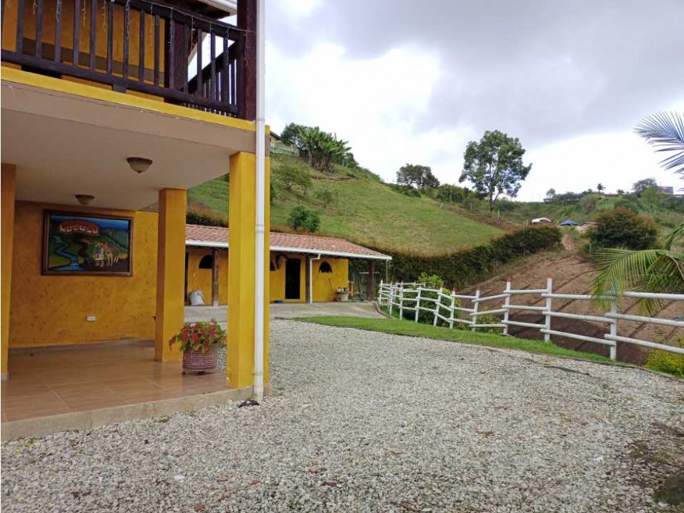 HERMOSA FINCA EN VENTA CON CABALLERISAS Y PRECIO - MARINILLA ANTIOQUIA — foto 6