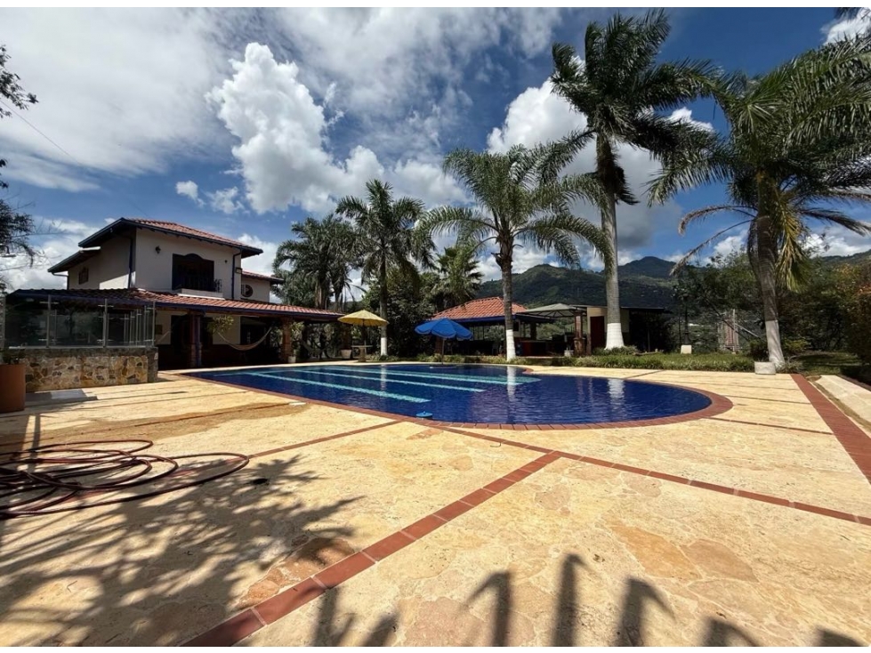 Hermosa Finca en Venta Copacabana Antioquia