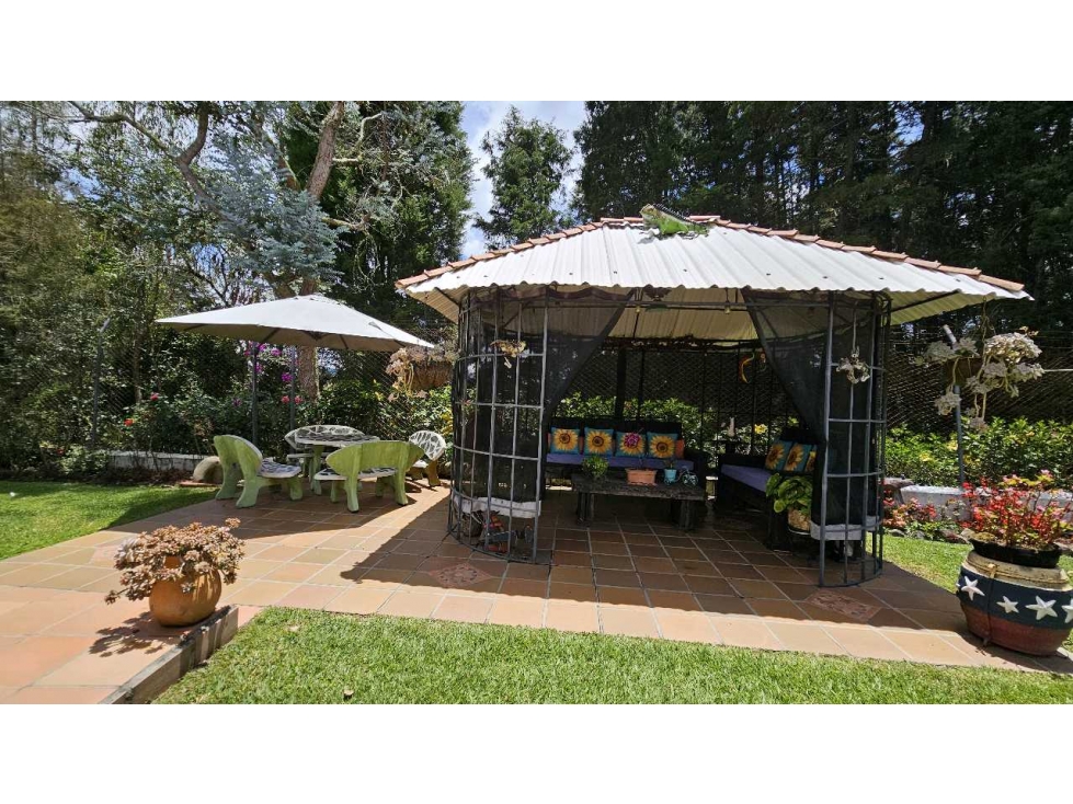 Finca de 1.9 Hectáreas con 2 Casas en Venta en Rionegro — foto 6