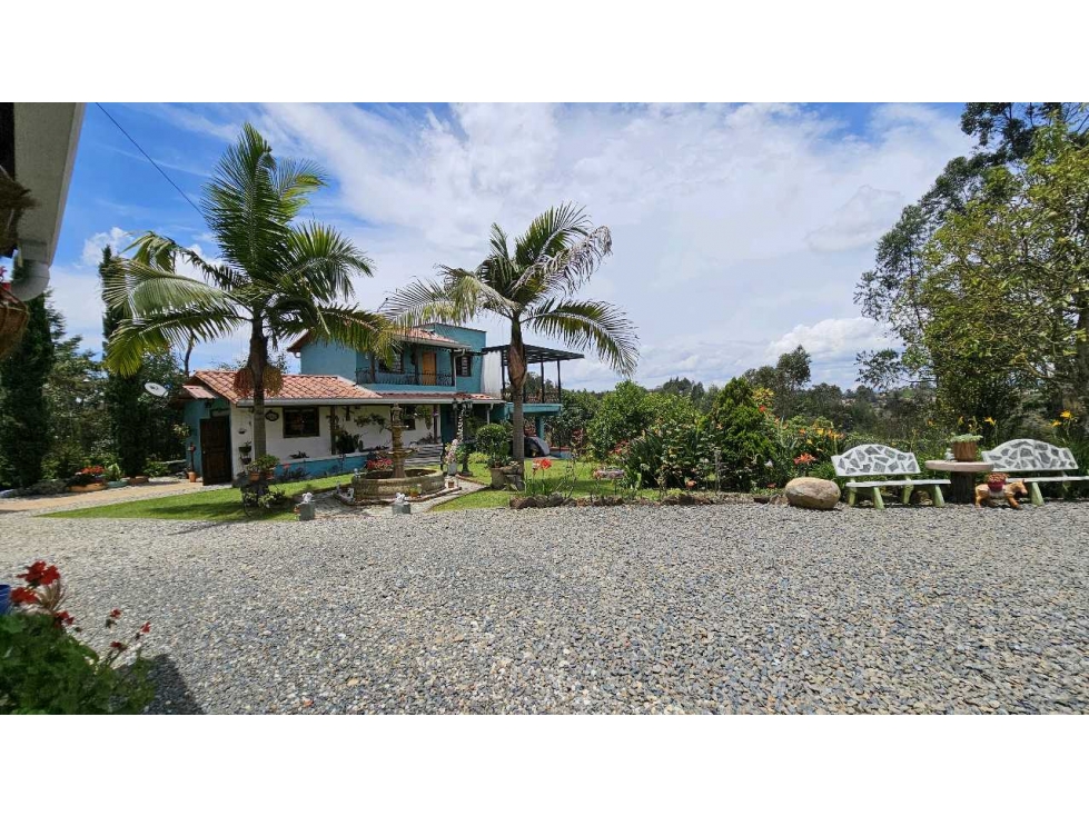 Finca de 1.9 Hectáreas con 2 Casas en Venta en Rionegro — foto 5