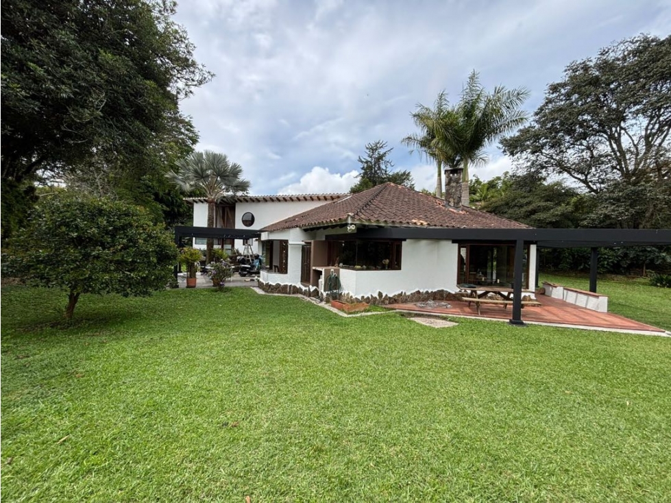 Hermosa finca para alquiler en Llanogrande a 5 min de la Amalita — foto 3