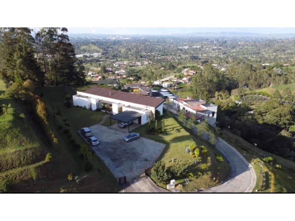HERMOSA FINCA PONTEZUELA UNIDAD CERRADA