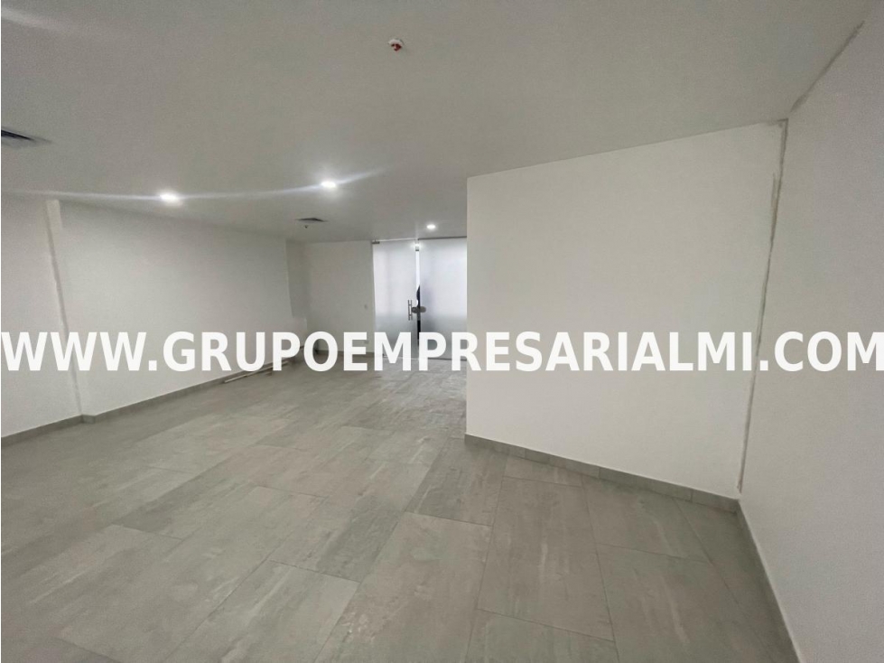 HERMOSA OFICINA EN ARRIENDO - SECTOR LAS PALMAS COD: 31761