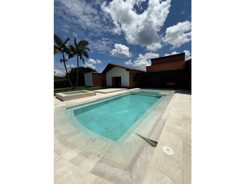 HERMOSA REMODELACION EN CASA CAMPESTRE CAFELIA