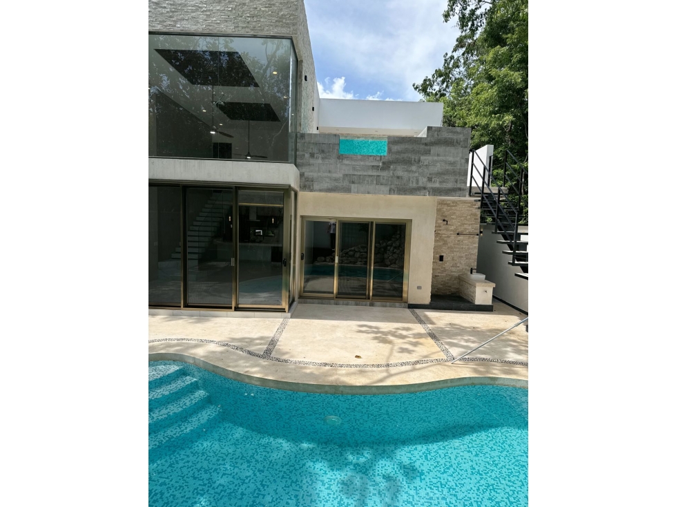 Casa en Venta en Senderos, Ciudad Mayakoba ¡Un Oasis de Lujo - 2