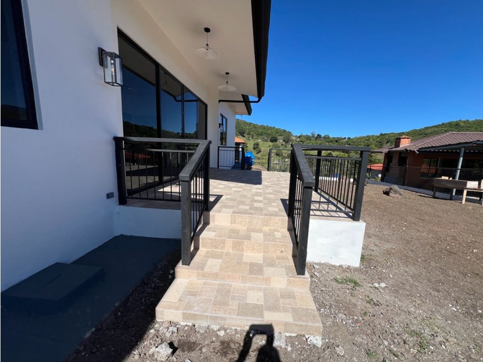Hermosa Vivienda a la venta con espectacular vista a las montañas — foto 3
