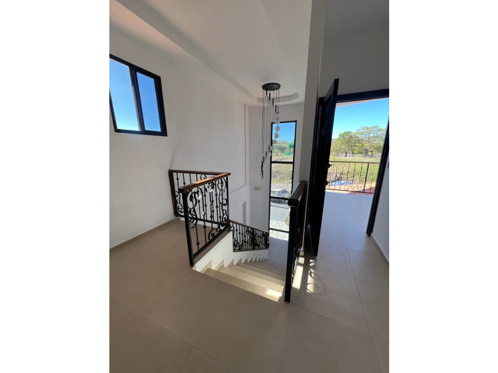 Hermosa Vivienda a la venta con espectacular vista a las montañas — foto 5