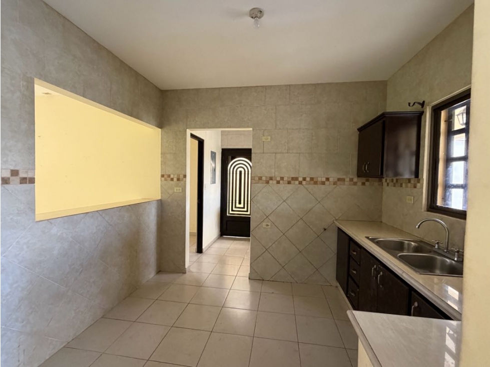 Hermosa y amplia casa a un precio increíble — foto 5