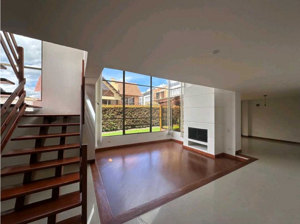 Hermosa y amplia casa en venta Chia, Conjunto cerrado, cerca de Piedra — foto 3