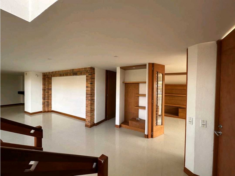 Hermosa y amplia casa en venta Chia, Conjunto cerrado, cerca de Piedra — foto 5