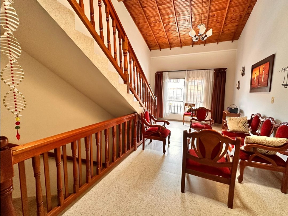 HERMOSA Y AMPLIA CASA UNIFAMILIAR |BARRIO CABAÑAS EN VENTA M2113 — foto 3