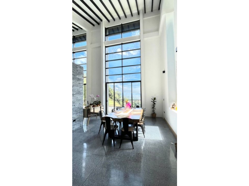 VENTA DE CASA CAMPESTRE EN ENVIGADO LOMA DEL ESCOBERO UNIDAD CERRADA — foto 3