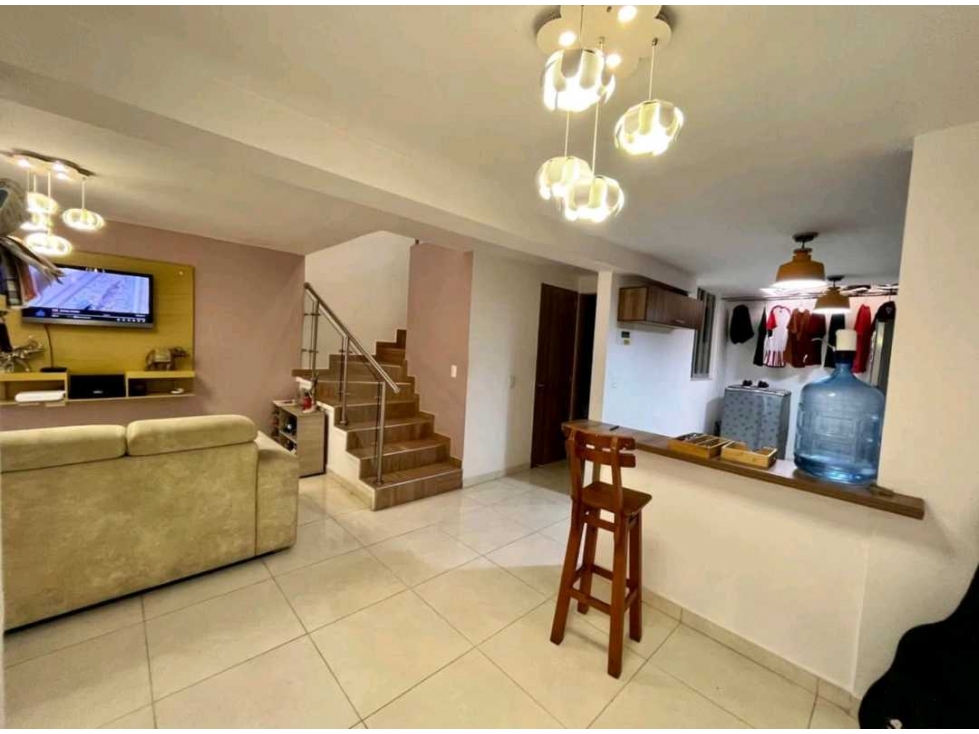 Hermosa casa en conjunto cerrado sector Galicia Cerritos-Pereira — foto 2