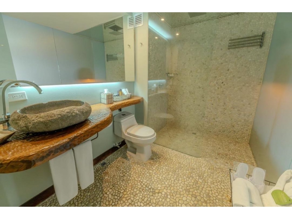HERMOSAS SUITES EN RECONOCIDO HOTEL DEL POBLADO, EXCELENTE UBICACIÓN — foto 3