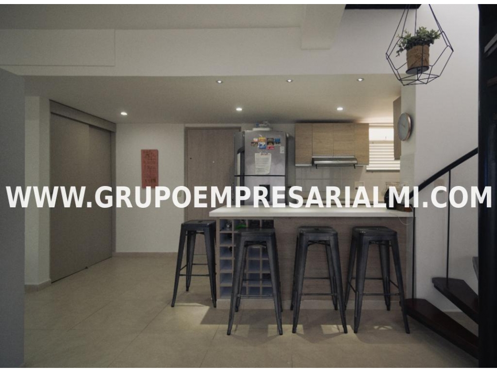 HERMOSO APARTAESTUDIO AMOBLADO - SECTOR SANTA LUCIA COD: 33272
