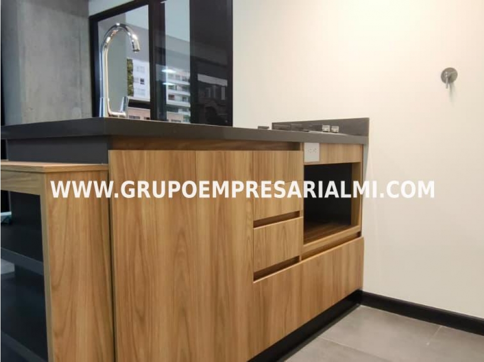 HERMOSO APARTAESTUDIO EN ARRIENDO - SECTOR LA CANDELARIA COD: 33689 — foto 2