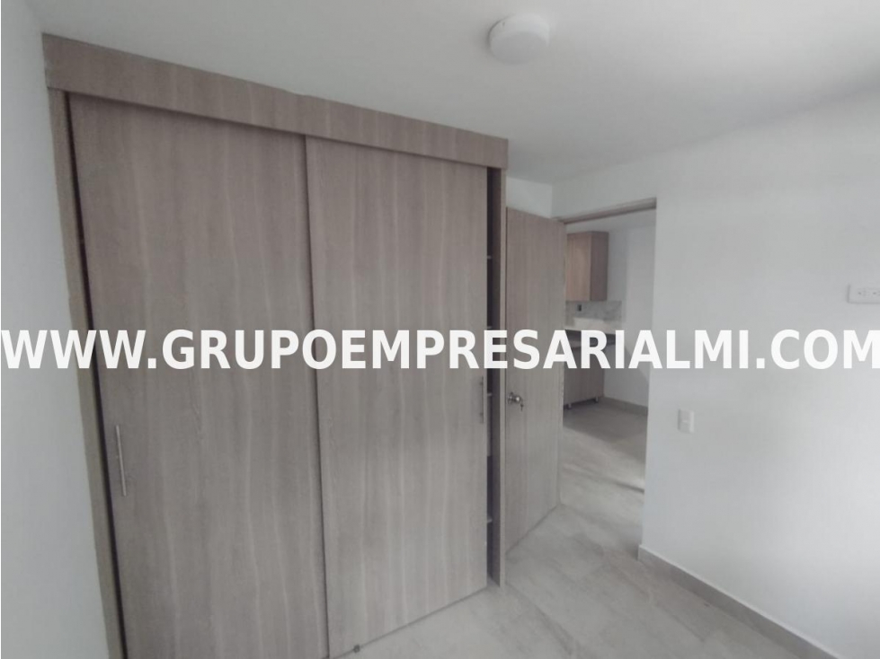 HERMOSO APARTAESTUDIO EN ARRIENDO - SECTOR SIMÓN BOLÍVAR COD: 30435 — foto 3