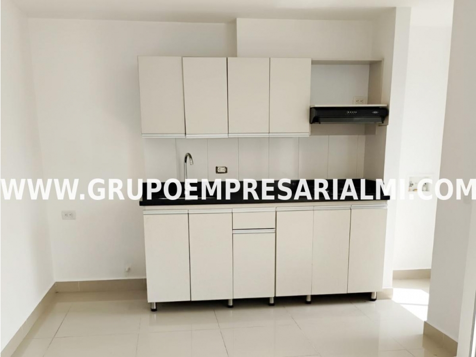 HERMOSO APARTAESTUDIO EN ARRIENDO - SECTOR LAURELES COD: 31734