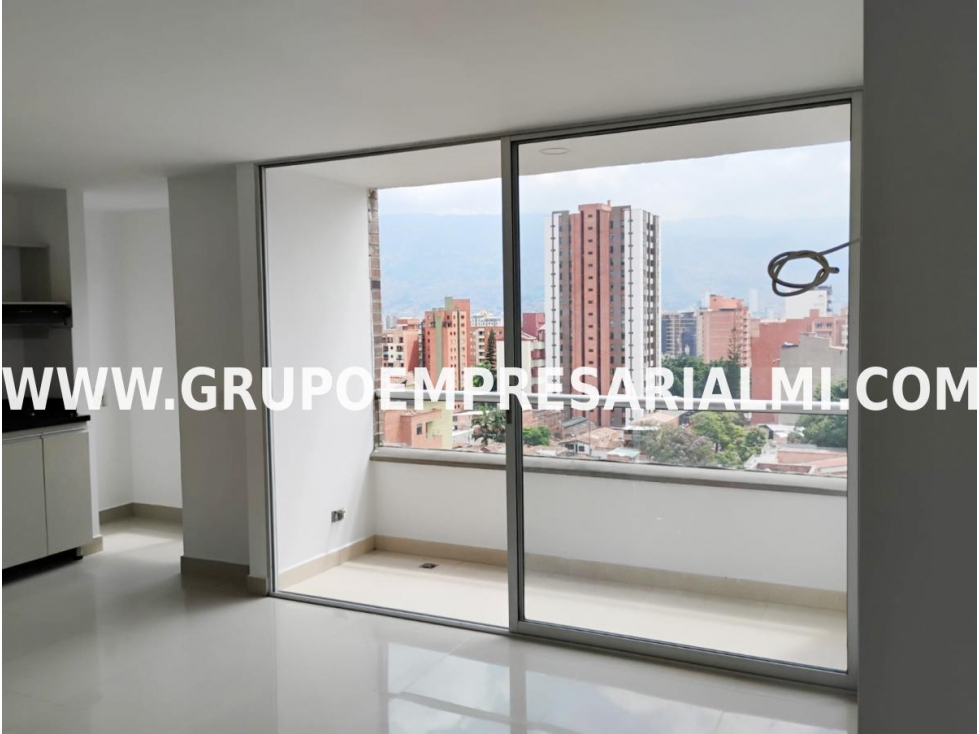 HERMOSO APARTAESTUDIO EN ARRIENDO - SECTOR LAURELES COD: 31734 — foto 4