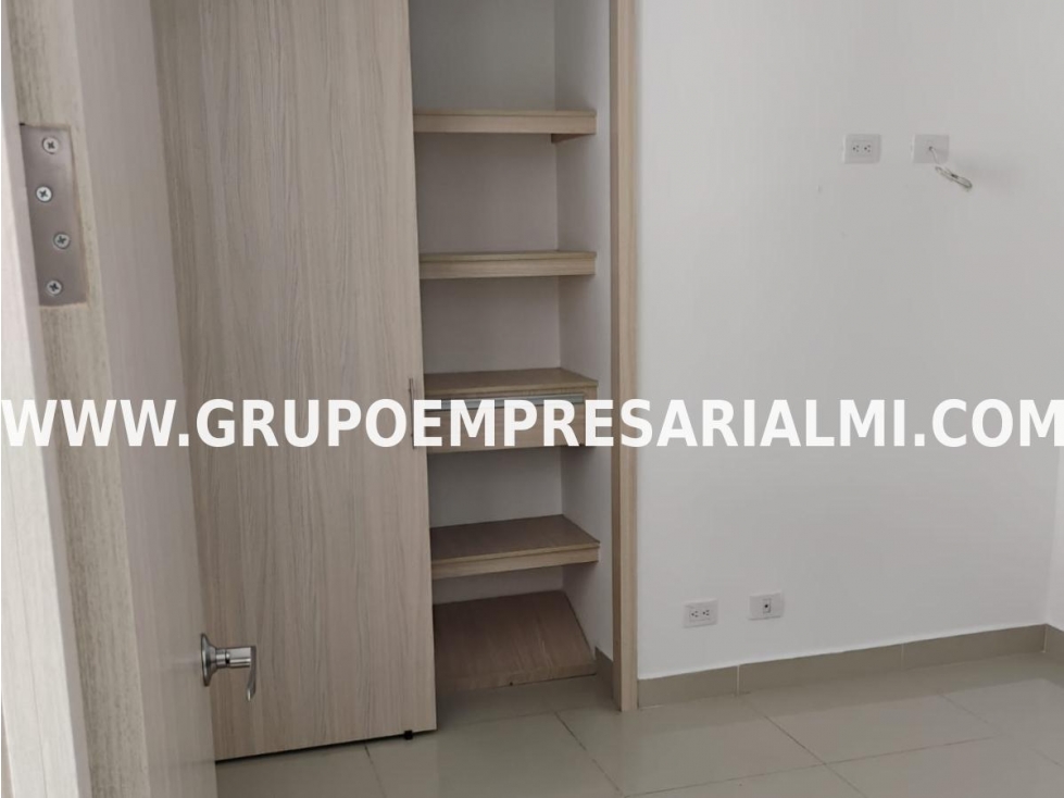 HERMOSO APARTAESTUDIO EN ARRIENDO - SECTOR LAURELES COD: 31734 — foto 5