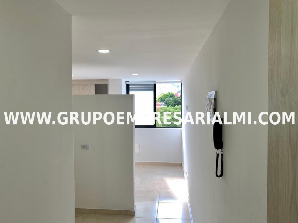 HERMOSO APARTAESTUDIO EN ARRIENDO - SECTOR SAN JAVIER COD: 32068 — foto 3