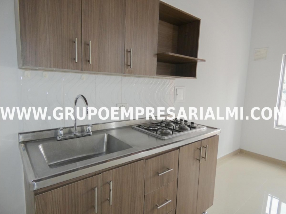 HERMOSO APARTAESTUDIO EN ARRIENDO - SECTOR LA CASTELLANA COD: 31119 — foto 2