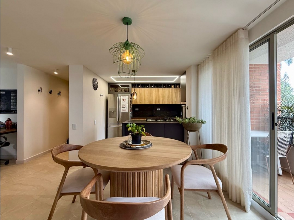 Hermoso apartamento completamente remodelado en los Balsos — foto 2
