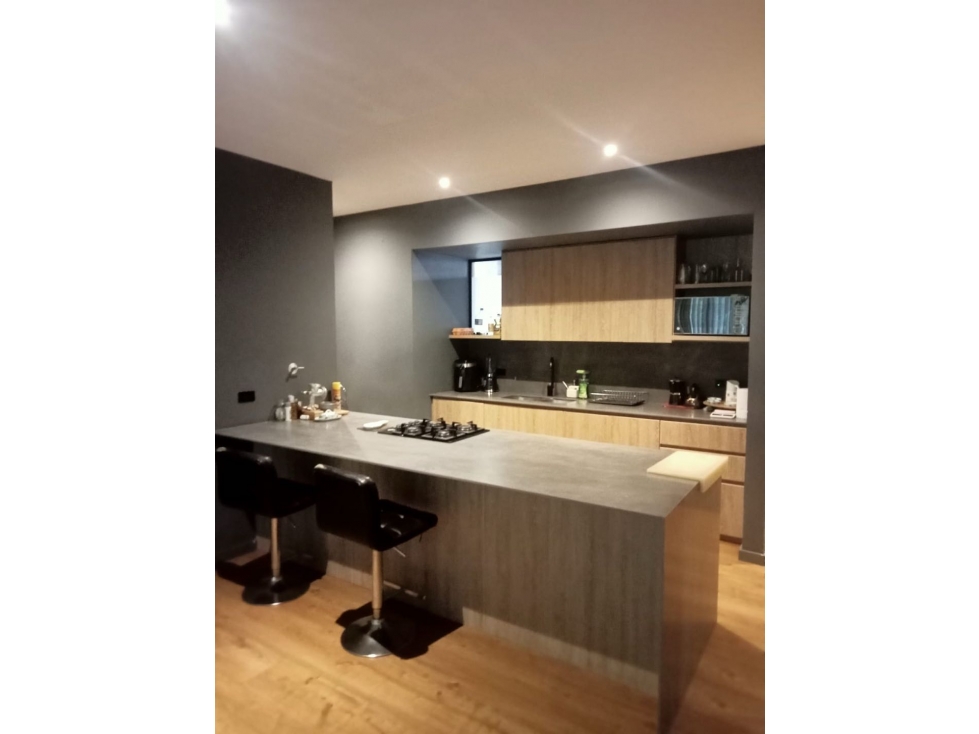 Hermoso apartamento con gran terraza edificio moderno en el Campestre. — foto 5