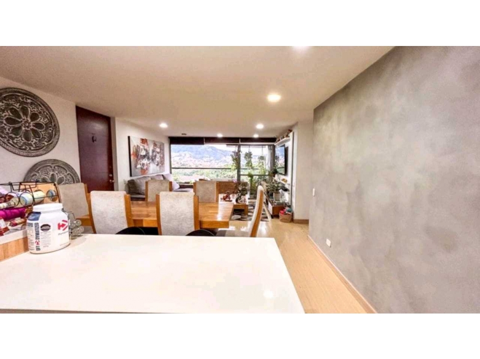 HERMOSO APARTAMENTO CON LA FRONTERA CON VISTA VERDE/POBLADO — foto 2