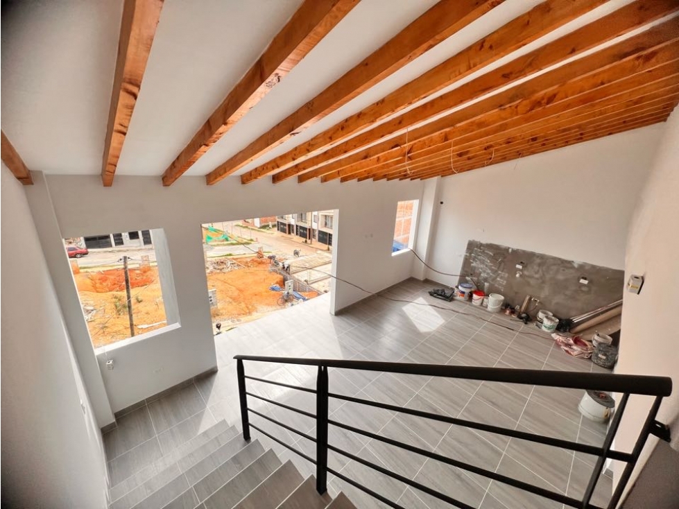 HERMOSO APARTAMENTO CON MANSARDA EN VENTA CON EXCELENTE UBICACIÓN — foto 5