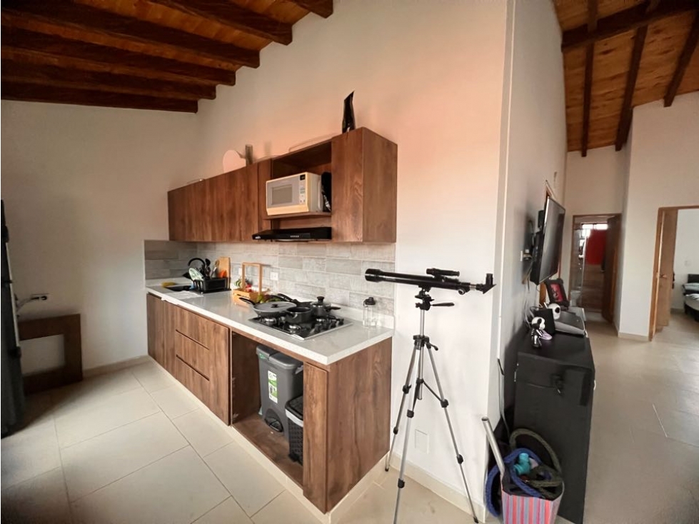 HERMOSO APARTAMENTO CON MANSARDA EN VENTA EN CUARTO PISO - LINDA VISTA — foto 3
